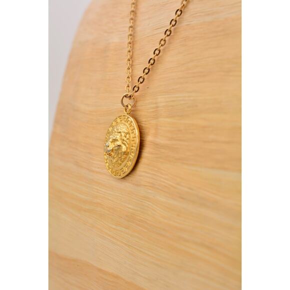 Meghan Bo Designs Lion Pendant Necklace Gold Tone Signed BinAU - Picture 10 of 12